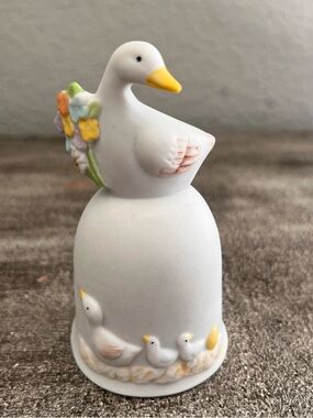 Vintage porcelain Goose Bell Figurine
Mother Goose With Gosling Made In Taiwan
